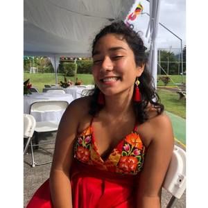 Meet your Posher, Fernanda